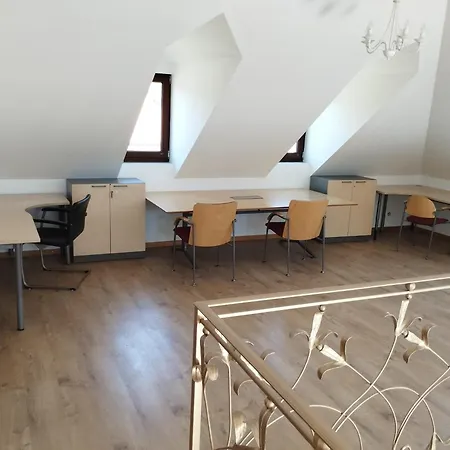 Villa Goscinny Dworek *