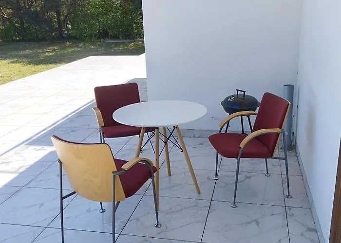 Goscinny Dworek Villa *